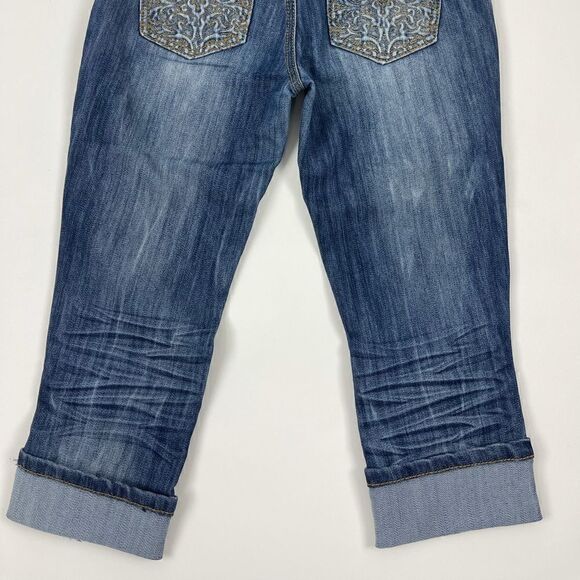 Capri Jeans  - Picture 9 of 9